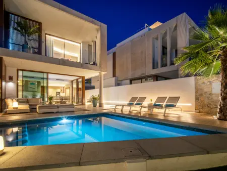 Location gite à Marbella, Maison mitoyenne moderne, vue montagne - 8 pers.
