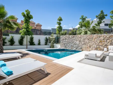 Townhouse 4 ch avec terrasse toit et jacuzzi - Marbella : photo 8