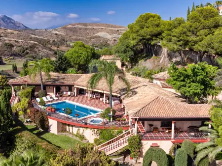 Location villa à Estepona, Grande villa vue montagne - 18 pers.