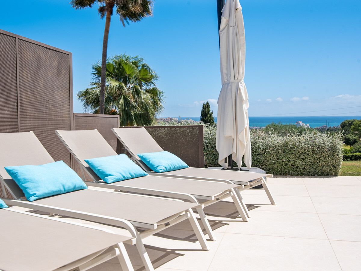 Villa Calma : 4 chambres, piscine et vue lac à Estepona - Photo 9