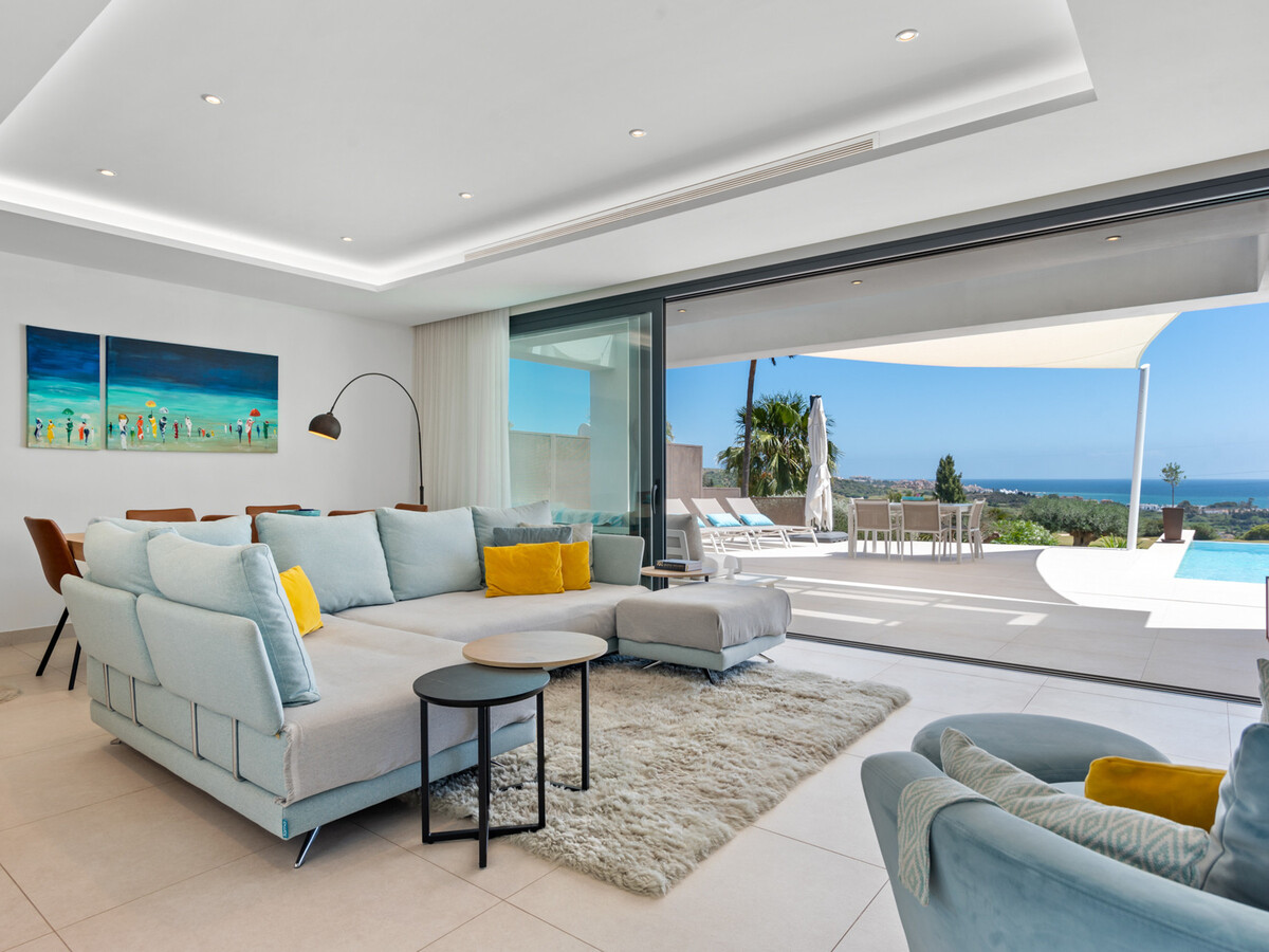 Villa Calma : 4 chambres, piscine et vue lac à Estepona - Photo 14