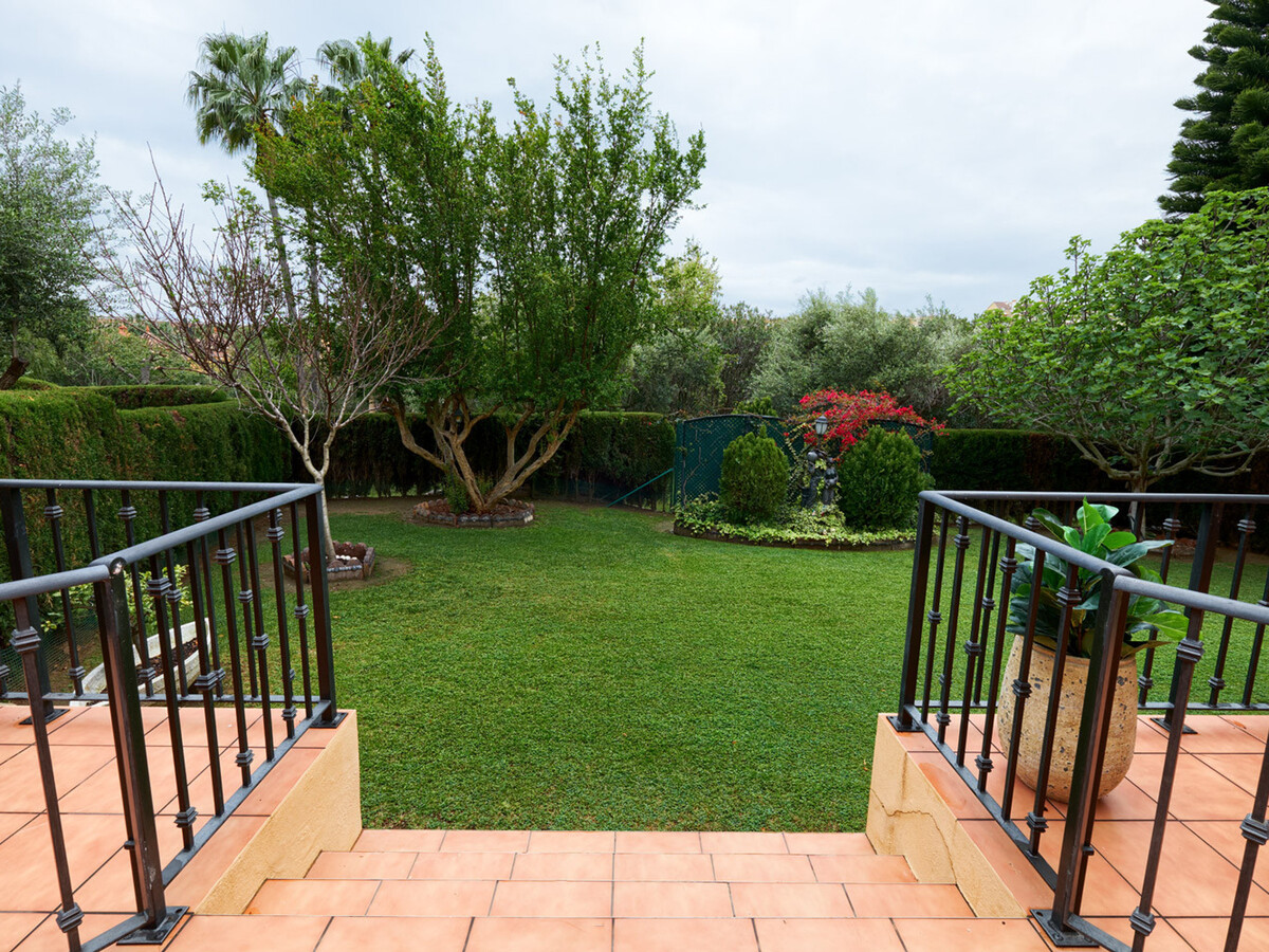 Maison andalouse 8 pers. – Terrasse vue montagnes - Photo 17