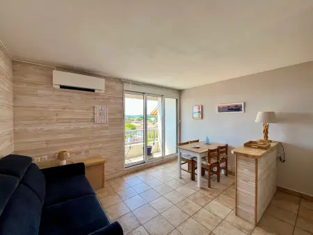 Studio 24 m² avec balcon et parking - Aiguillon : photo 3