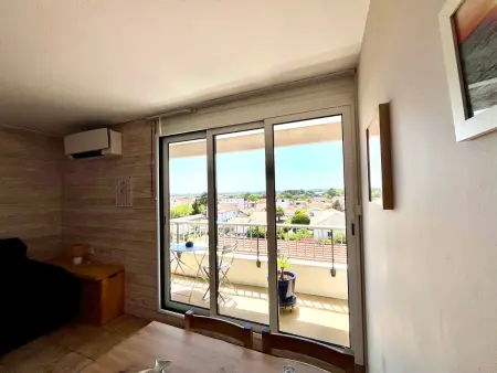 Studio 24 m² avec balcon et parking - Aiguillon : photo 7