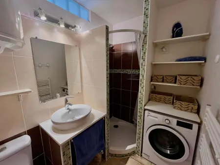 Studio 24 m² avec balcon et parking - Aiguillon : photo 8