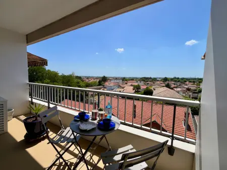Studio 24 m² avec balcon et parking - Aiguillon : photo 12