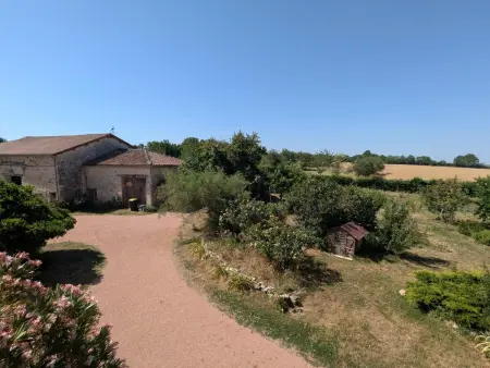 Gîte familial 17ème siècle, 12 pers., terrain de jeux : photo 33