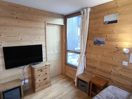 Studio 22m² vue panoramique montagnes, 9e étage : photo 3