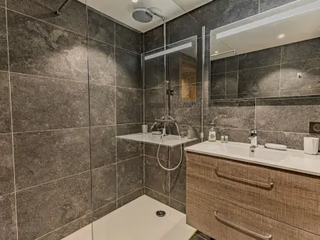 Appartement 8 pers. avec jacuzzi et piscine à La Plagne 1800 : photo 17