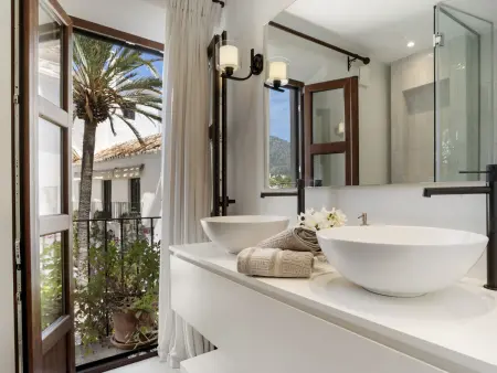 Maison 2 chambres, piscine & terrasses - Golden Mile : photo 15