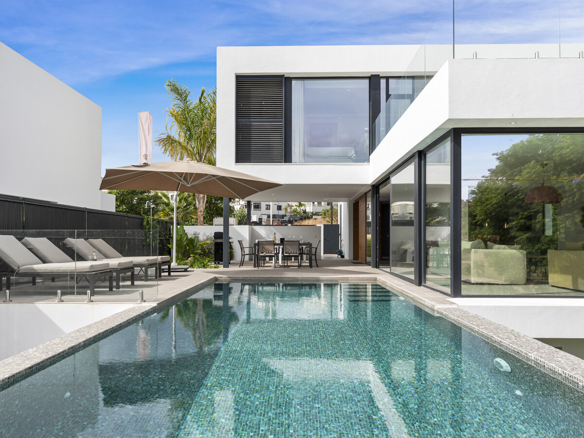 Villa Alba – 4 chambres, piscine privée face au golf - Photo 1