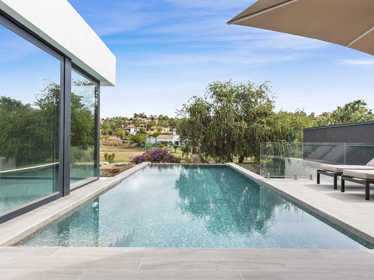 Villa Alba – 4 chambres, piscine privée face au golf - Photo 3