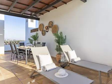Penthouse duplex vue 360° mer et montagne à Estepona : photo 10