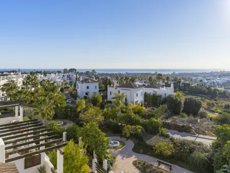 Penthouse duplex vue 360° mer et montagne à Estepona : photo 13