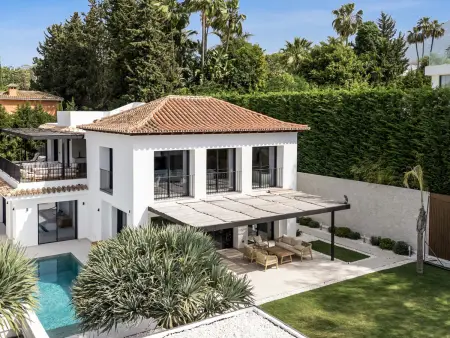 Location villa à Marbella Nueva Andalucia, Villa Ã©lÃ©gante avec piscine privÃ©e chauffÃ©e