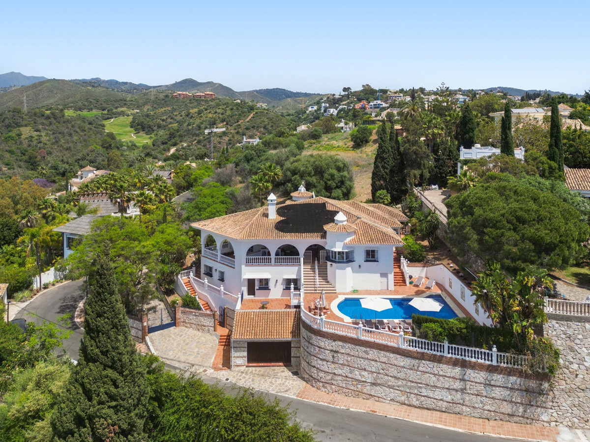 Villa Sina à Marbella : 5 chambres, piscine et guest house - Photo 1