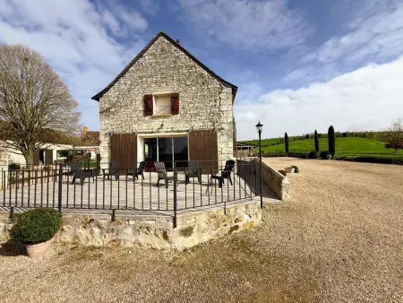 Gîte 6 chambres avec terrain de jeux à Pouzay : photo 1