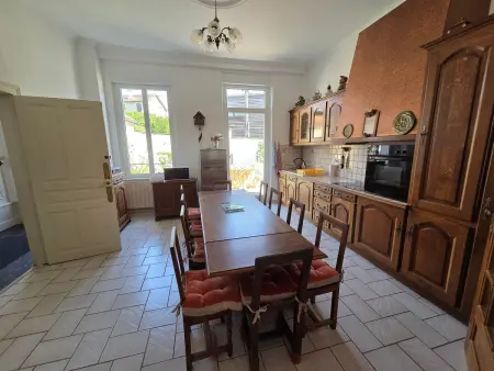 Villa Lucie, gîte 10 pers. à Toul - 360 m², 3 suites : photo 12