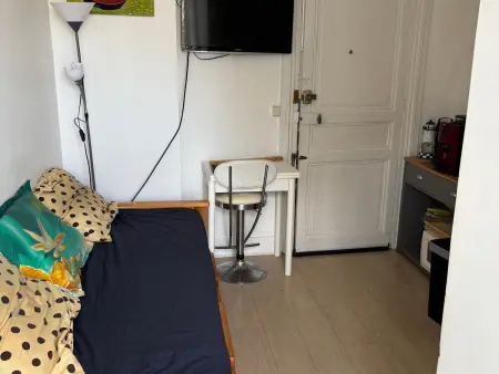 Studio lumineux centre Trouville, balcon sud, 200 m de la mer : photo 2