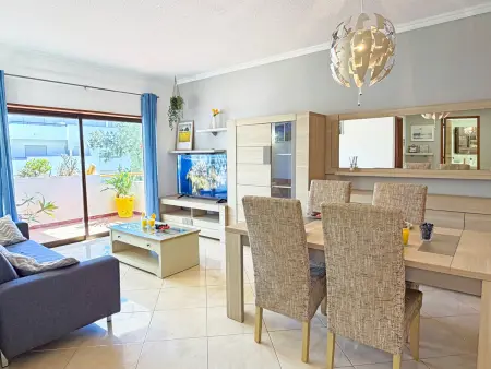 Appartement vue mer à Porches avec piscine et terrasse : photo 3