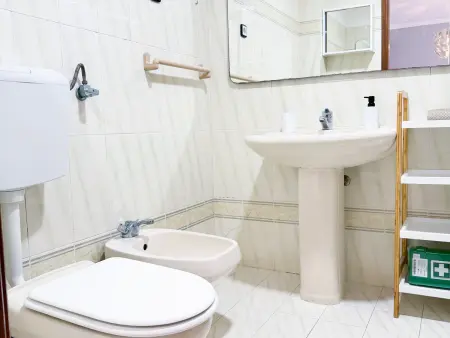 Appartement vue mer à Porches avec piscine et terrasse : photo 16