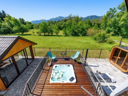 Chalet Ivica à Lovinac avec jacuzzi et lac à 1 km : photo 24