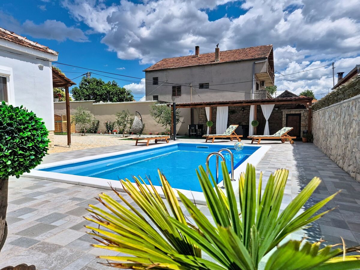 Maison Denis avec piscine privée à Benkovac - Photo 4
