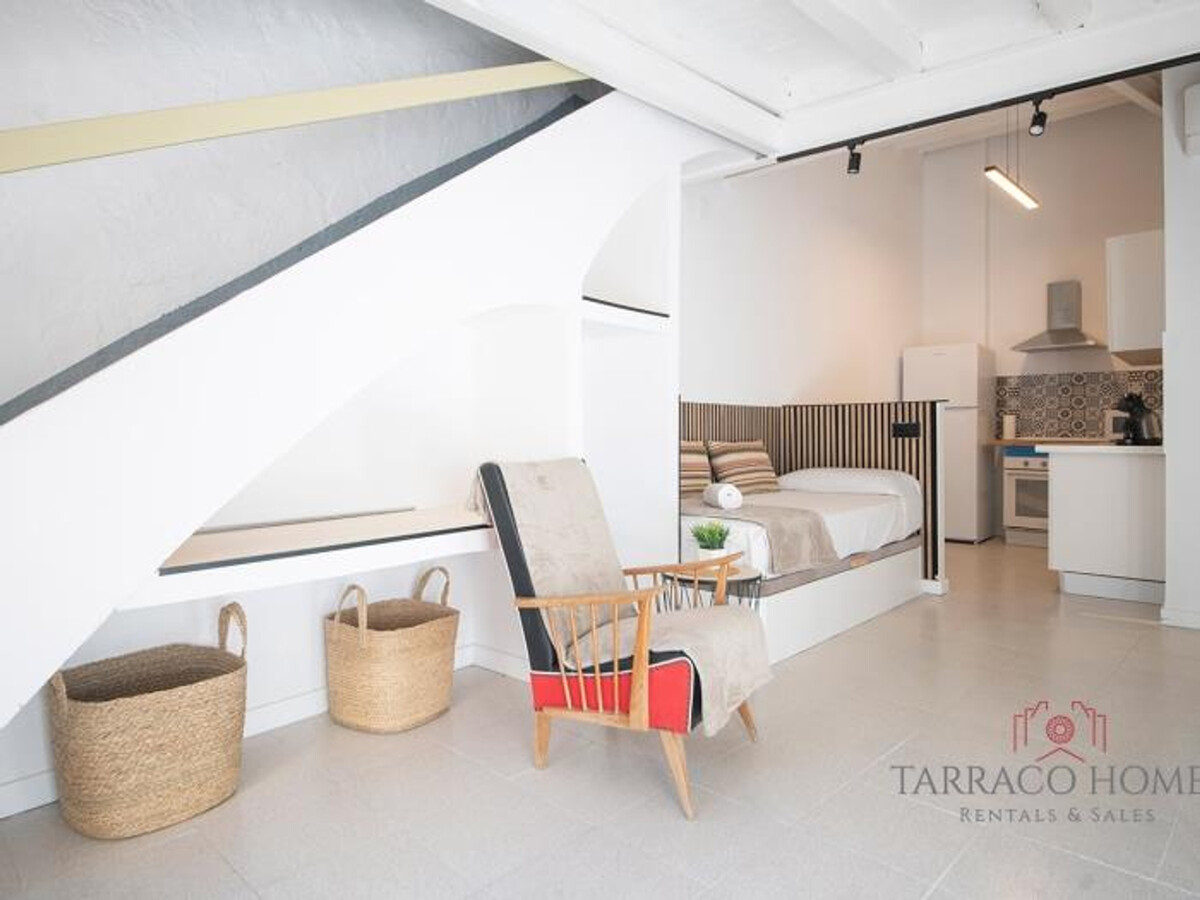 Maison 3 étages avec loft et terrasse, centre historique - Photo 5