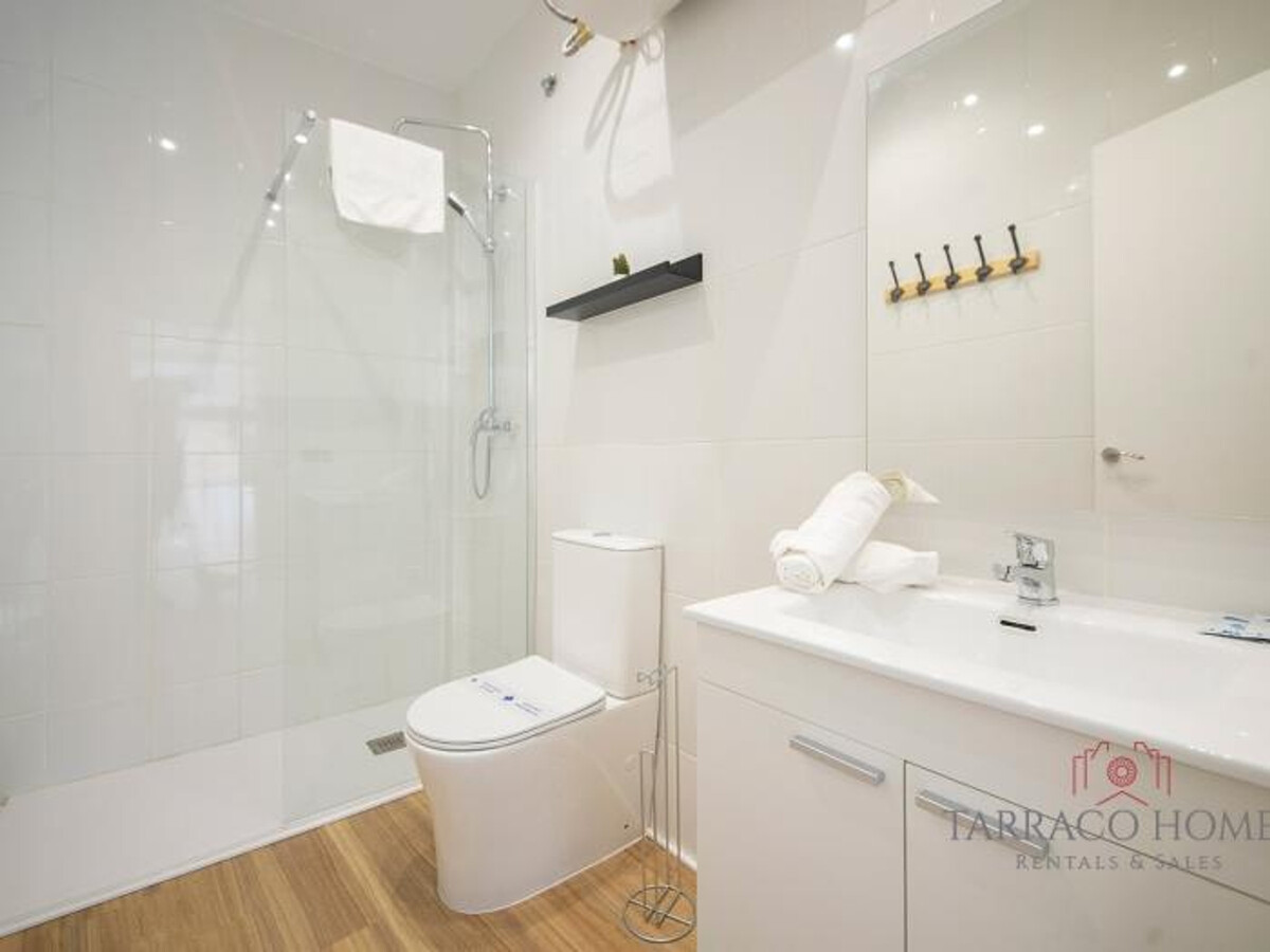 Maison 3 étages avec loft et terrasse, centre historique - Photo 10