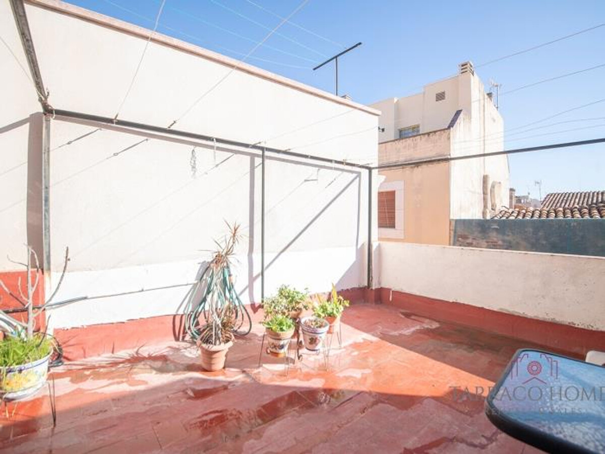 Maison 3 étages avec loft et terrasse, centre historique - Photo 12