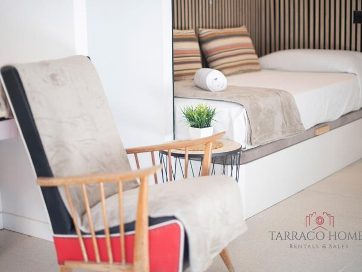 Maison 3 étages avec loft et terrasse, centre historique - Photo 15