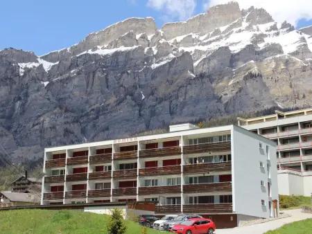 Location appartement à Loèche les Bains, Domino 42 # 4-bed apartment, Dusche, WC 4-bed apartment, Dusche, WC