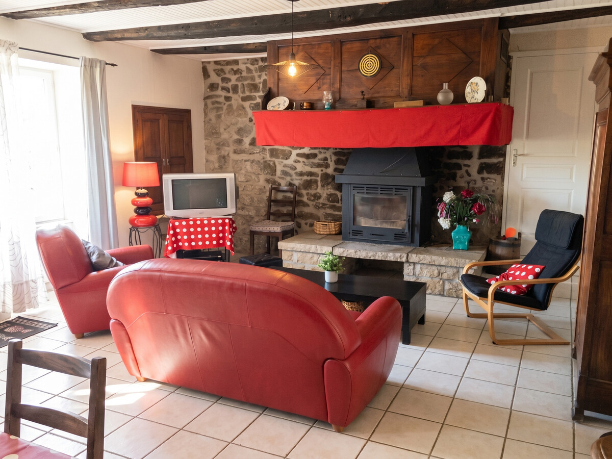 Maison 7 pers. avec jardin clôturé et barbecue à Pierrefiche - Photo 12