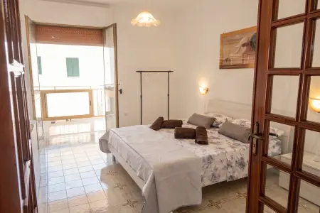 Appartement lumineux avec vue mer à San Foca, à deux pas de la plage : photo 1