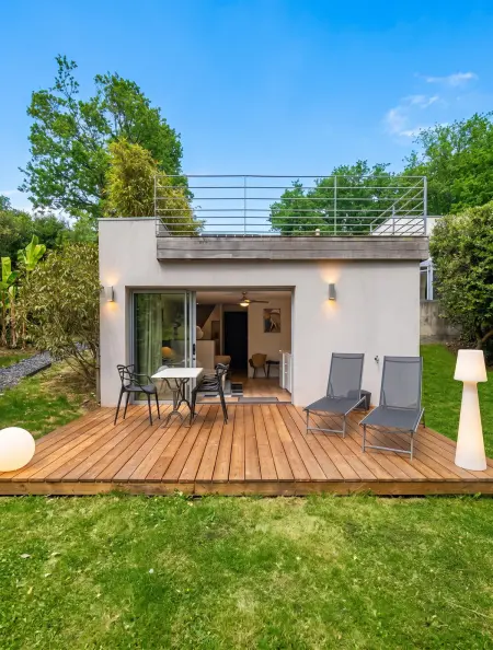 Studio 28 m² avec terrasse et jardin clôturé à Carignan-de-Bordeaux : photo 6