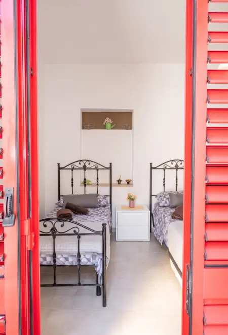 Appartement 80 m² avec vue mer et jardin à San Foca : photo 11