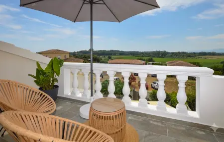 Location appartement à ALERIA, HAUT DE VILLA PROCHE MER