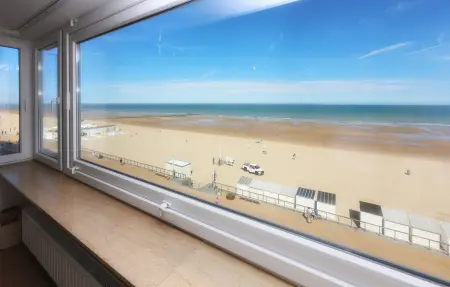 Appartement vue mer à Ostende, 2 chambres, 4e étage et balcon : photo 1