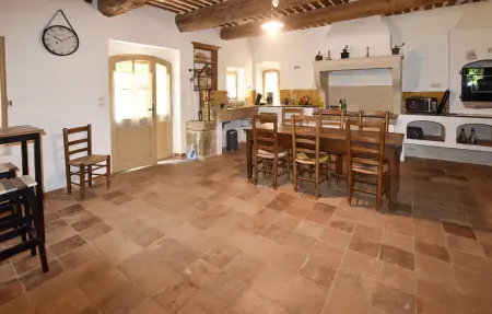 Maison avec piscine privée, Maison 9 personnes à Monteux - Photo 4