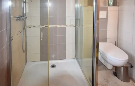 Maison avec piscine privée, Maison 9 personnes à Monteux - Photo 16