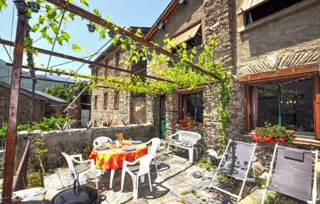 Maison montagne Nohèdes, 1 chambre, terrasse vue : photo 1