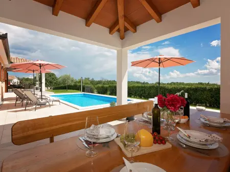 Villa Mušković : maison 6 pers., piscine privée à Tinjan : photo 2