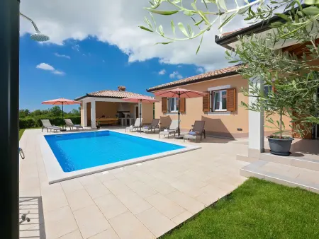 Villa Mušković : maison 6 pers., piscine privée à Tinjan : photo 3