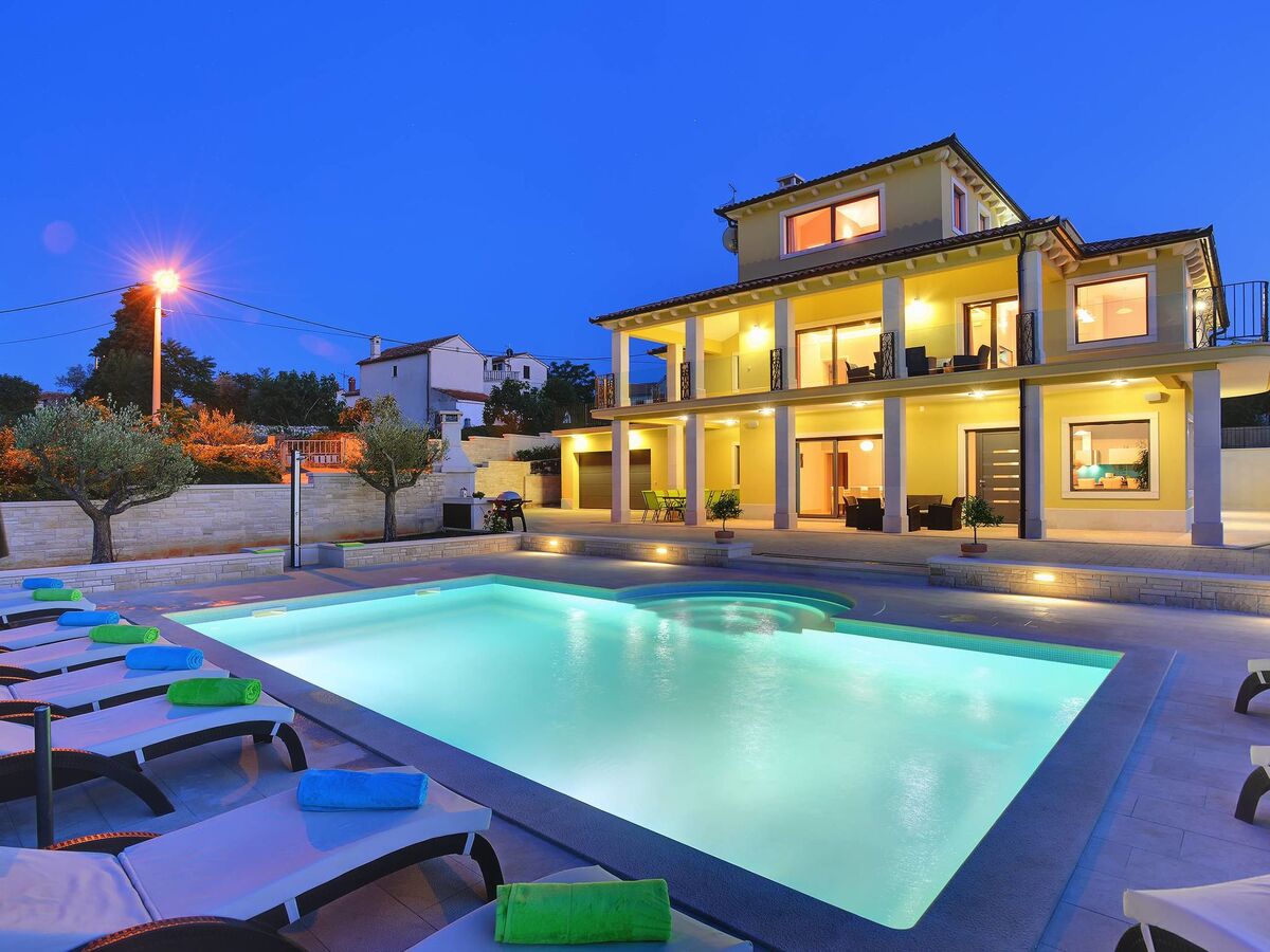 Villa Rachele, 7 chambres avec piscine privée à Rakalj - Photo 34