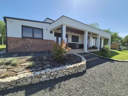 House Tilia Mellis – Maison avec spa et piscine près de Varaždin : photo 2