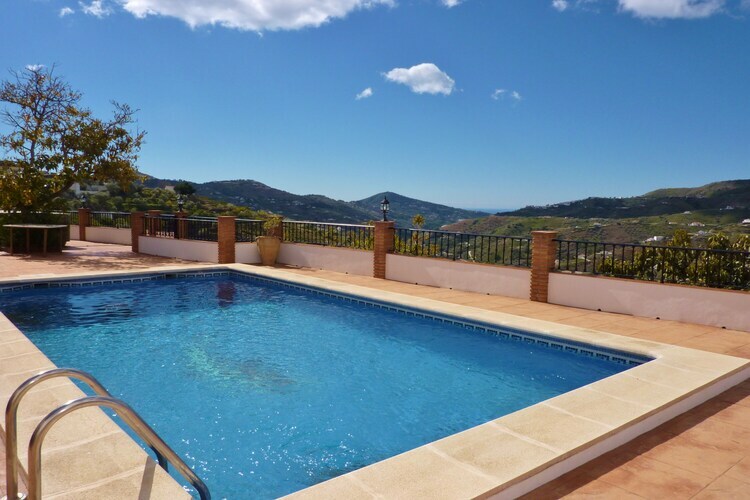 Villa Sara, maison avec jacuzzi privé et vue Méditerranée - Photo 5