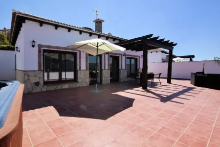 Villa Sara, maison avec jacuzzi privé et vue Méditerranée