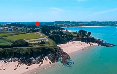 Maison face à la plage, vue mer à Plestin-les-Grèves : photo 10
