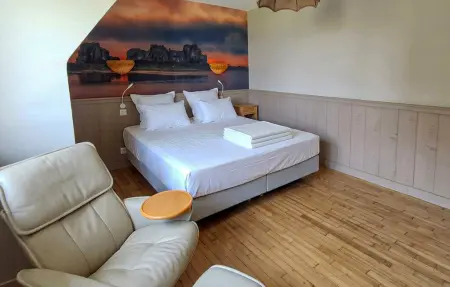 Maison face à la plage, vue mer à Plestin-les-Grèves : photo 24