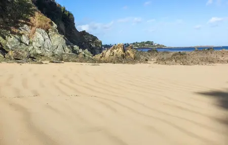 Maison face à la plage, vue mer à Plestin-les-Grèves : photo 33